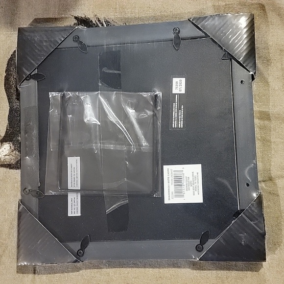 Brand new shadow box - Picture 4 of 4